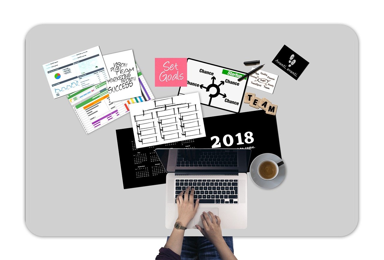 laptop, hands, planning-2764650.jpg